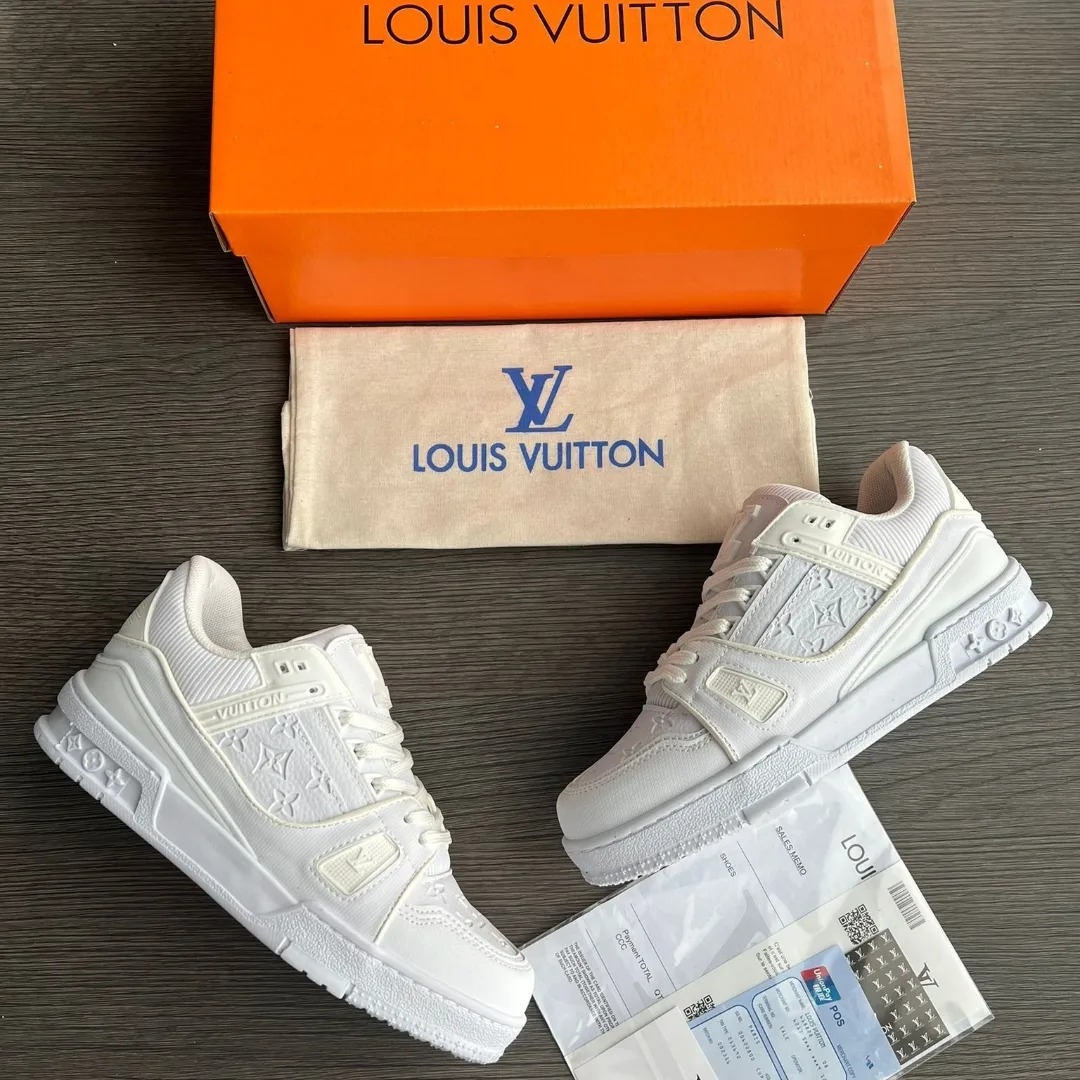 LOUIS%20VUITTON%20SPOR%20AYAKKABI