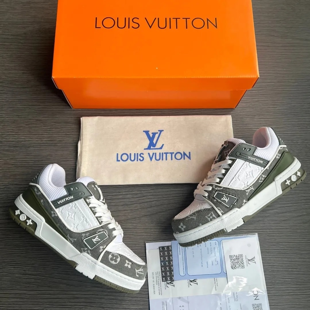 LOUIS%20VUITTON%20SPOR%20AYAKKABI